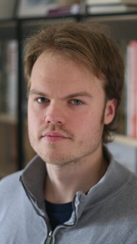 Robert Varik